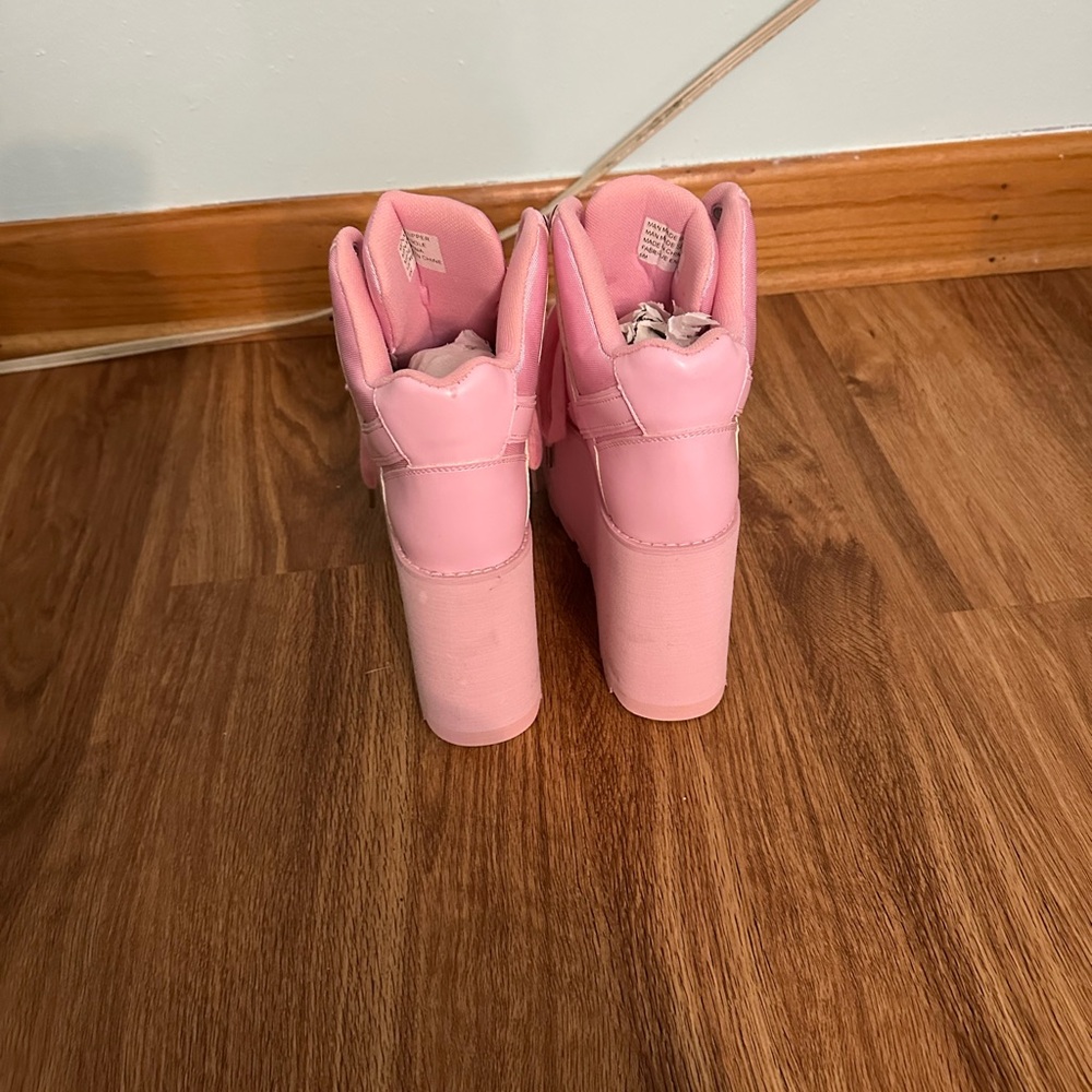 YRU Pink Platform Shoes - Picture 3 of 3